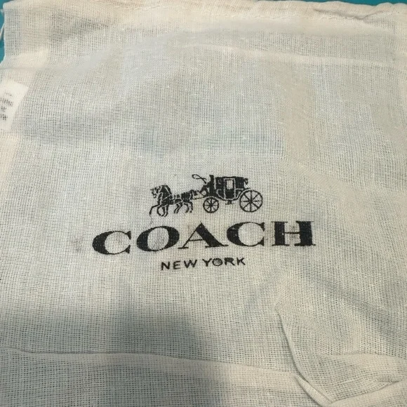 NWT COACH SINGLE CORNER ZIP WRISTLET MILK/BLACK LEGACY JACQUARD 13311 - Picture 15 of 15